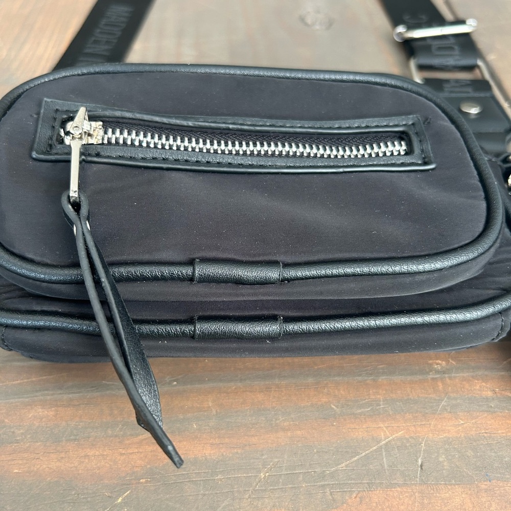 Women's Madden NYC Nylon black Belt Bag crossbody bag w/ mini pouch‎ - Picture 4 of 13